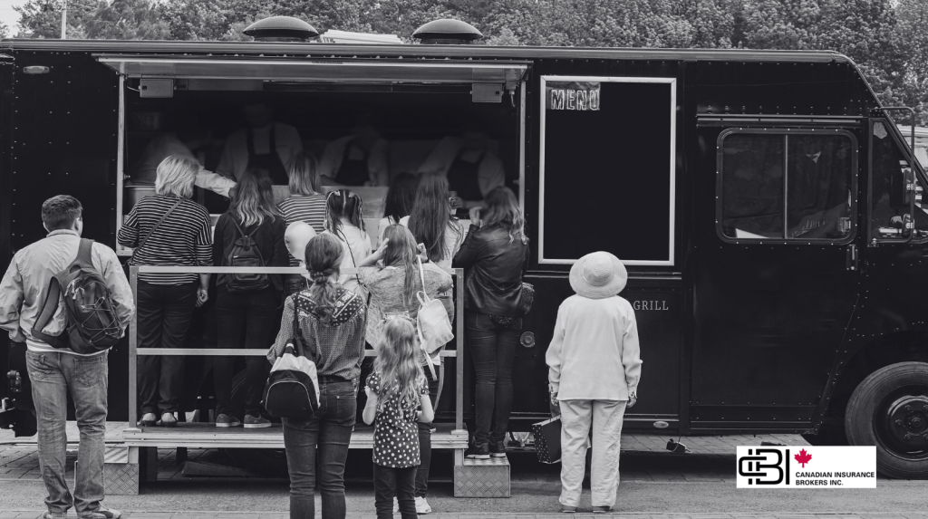Customers lined up at a busy food truck in Ontario, representing food truck insurance for customer interactions, public liability, and mobile food service operations